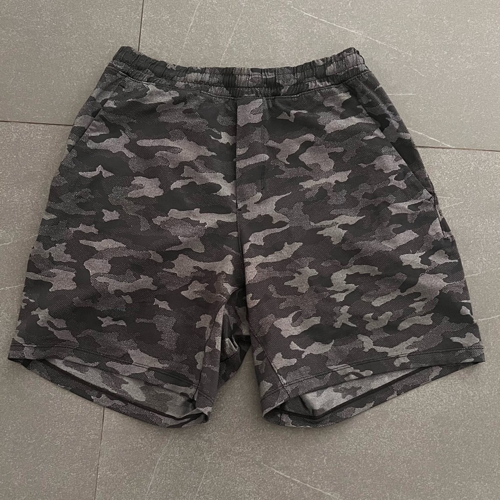 camo lulu lemon mens shorts